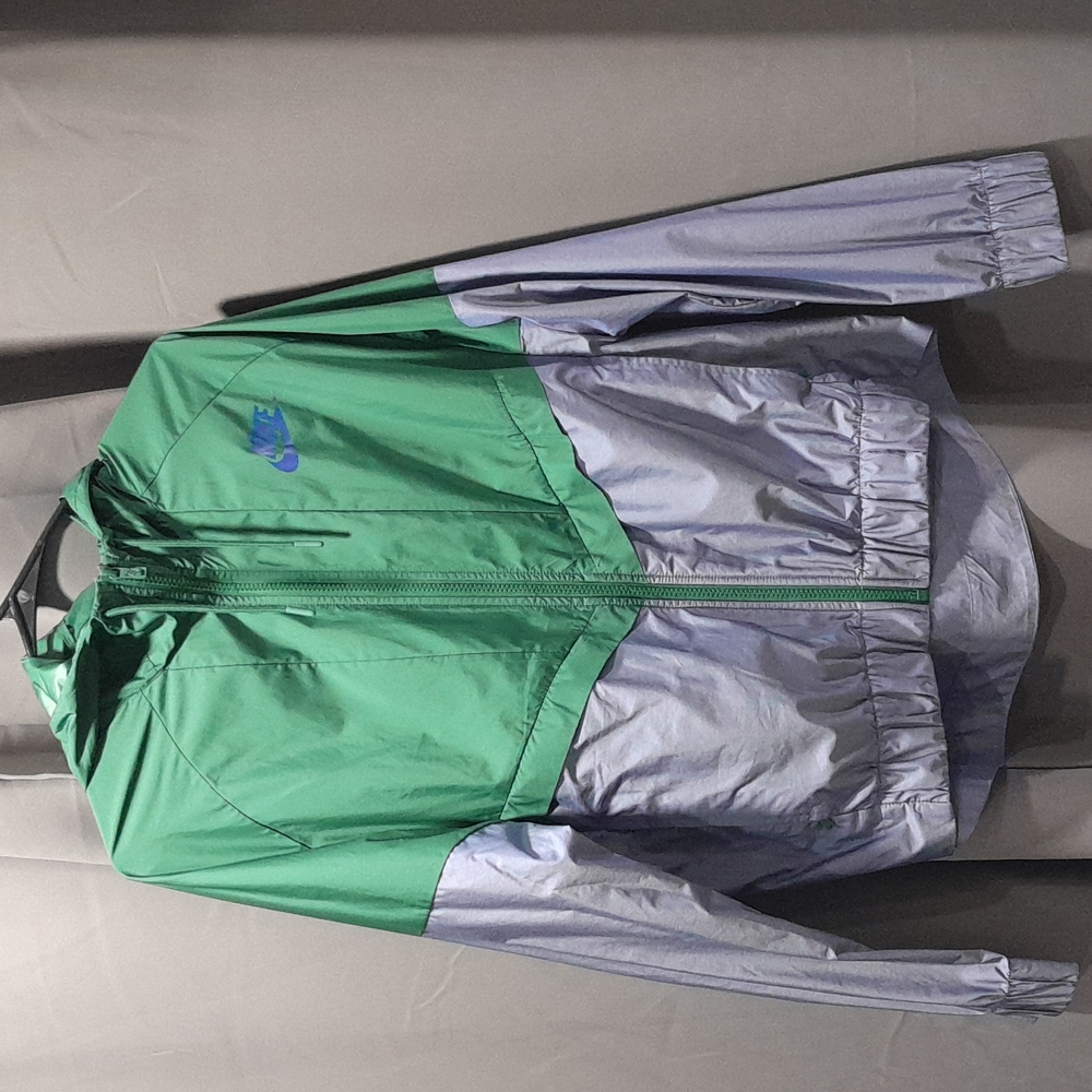 Nike windbreaker